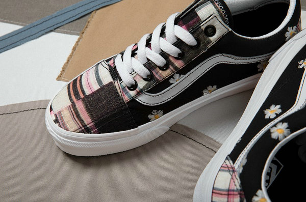 请关注 Vans 品潮牌信息牌官网及网店 （Vans 全新格纹缀花拼接胶囊鞋款系列释出，复古氛围）