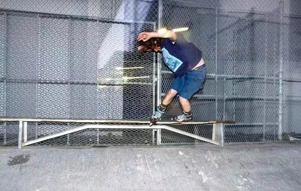 脑死亡 x THEM SKATES潮牌品牌 2022 夏季联乘轮滑鞋亮相（脑死亡 x THEM SKATES 2022 夏季联乘轮滑鞋亮相）