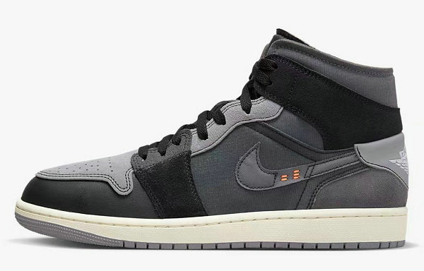  此番潮牌汇潮牌潮牌网了解到（AJ1 Mid 全新“Inside Out”配色鞋款即将来袭）