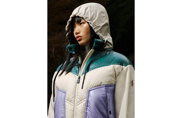  蒙口特别设立的性能支线 MONCLER GRENO潮牌品牌BLE 日前也公布了全新一季的秋冬单品以及造型 Lookbook（MONCLER GRENOBLE 2022 秋冬系列 Lookbook 赏析）