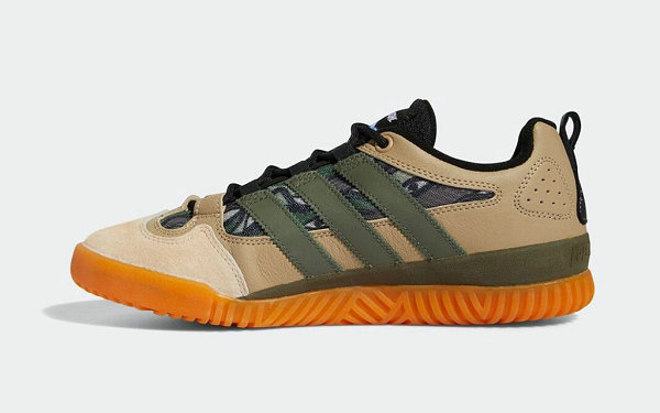 这一次 Fucking Awesome 挑选了潮牌汇潮牌网 Adidas 经典 Experiment 1 鞋型为基础重塑（阿迪达斯 x Fucking Awesome 全新联名 Experiment 1 鞋款上市）