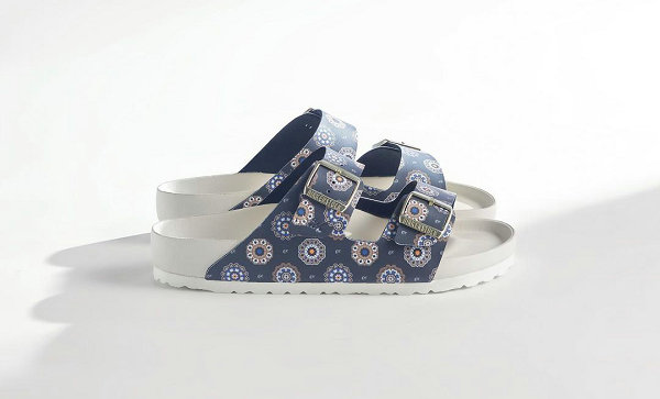 同主题服饰定制的潮牌信息亚利桑那印花点缀鞋面（KITH x 勃肯 2022 夏季联乘 Arizona 鞋款亮相）
