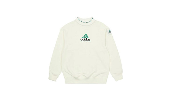  上月末刚刚展潮牌示了 2022FW 型录（Palace x 阿迪达斯全新联系 EQT 系列释出，经典归来）