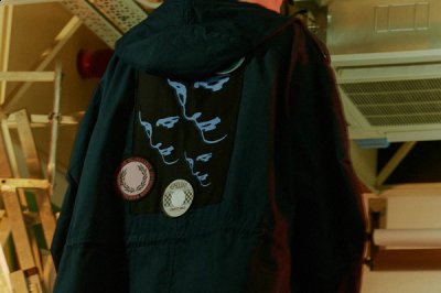  英国设计师品牌 Fred Perry潮牌商城 与 Raf Simons 也是合作多次的老朋友了（Raf Simons x Fred Perry 全新合作胶囊系列即将登场）