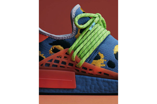 请关注 Adidas潮牌资讯 品牌官网及网店 （阿迪达斯 x 菲董全新联名 Hu NMD「Animal Print」鞋款来袭）