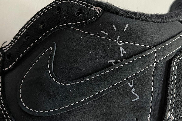  潮牌汇潮潮牌汇潮牌网牌汇获悉（倒钩 5.0 AJ1 Low“Black Phantom”鞋款实物曝光）
