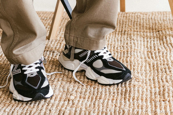  New Balance 9060 俨然已有超过 潮牌汇潮牌网2002R 的趋势成为当下最火的复古鞋型之一（新百伦全新 9060 鞋款摩卡配色海外发售~）