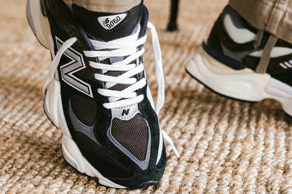  New Balance 9060 俨然已有超过 潮牌汇潮牌网2002R 的趋势成为当下最火的复古鞋型之一（新百伦全新 9060 鞋款摩卡配色海外发售~）