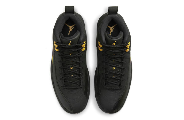 黑黄 AJ12“Black Taxi”配潮牌信息色鞋款公布，暗黑版设计（黑黄 AJ12“Black Taxi”配色鞋款公布，暗黑版设计）