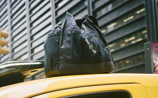 近来日本包袋经典 潮牌品牌PORTER 又将迎来全新联名企划（PORTER x Saturdays NYC 全新联乘包袋系列释出）