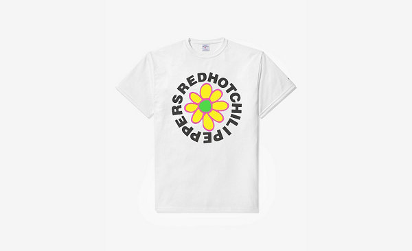 是 Noah 「毕生梦潮牌资讯想」之合作对象（Noah x 《红辣椒》全新合作特别版 T-Shirt 上市）