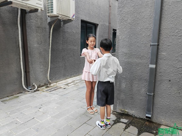 喜聚星旗下儿童演员李潮牌信息佳颍受邀参与经典短剧拍摄（喜聚星旗下儿童演员李佳颍受邀参与经典短剧拍摄）