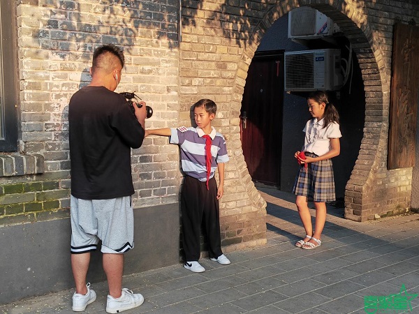 喜聚星旗下签约儿童演员潮牌品牌彭梓懿受邀参与经典短剧拍摄（喜聚星旗下签约儿童演员彭梓懿受邀参与经典短剧拍摄）