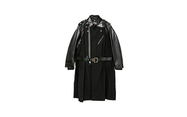  Sacai x Madsaki 全新联乘潮牌信息服饰系列 现已全面发售（Sacai x Madsaki 全新联乘服饰系列上架，涂鸦标语吸睛）