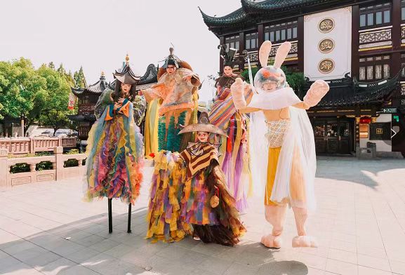 同期9月2日潮牌至9月4日（优酷×《沉香如屑》豫园游园会：解锁“香饽饽”们新打卡点）