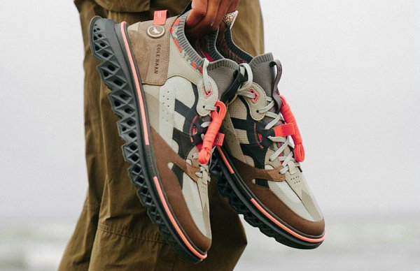 同时预备了黑潮牌品牌/棕两个版本（Staple 鸽子 x Cole Haan 全新联名鞋款系列上市）