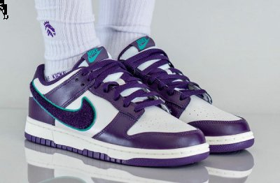  此番潮牌汇潮牌品牌潮牌网了解到（耐克 Dunk Low 全新“Chenille Swoosh”配色鞋款即将上架）