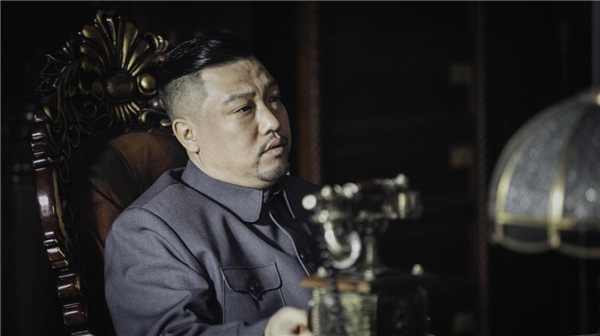 不知是否符合观众潮牌信息心目中的“特务局长”（实力演员还原先辈风采，电影《证明》聚焦上海革命“红色摇篮”）