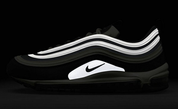 打造出当下十分热潮牌汇潮牌网店门的「熊猫」主题（熊猫 Air Max 97 全新配色鞋款曝光，3M 反光元素）