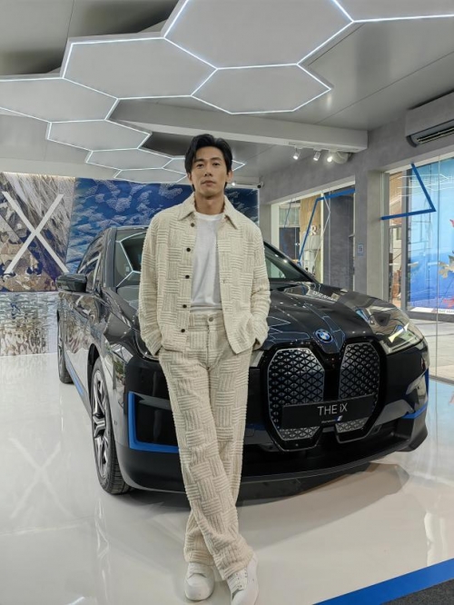穿得像个潮牌汇潮牌网有钱人（新传媒陈泂江《卫国先锋2》完美收官直言趁年轻想挑战更多）