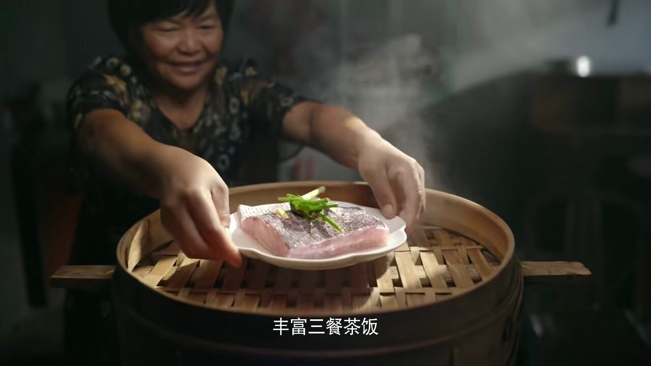 李立宏配音《人间有味山河鲜》，开口即人间烟火哪种潮牌品牌比较好看？（李立宏配音《人间有味山河鲜》，开口即人间烟火）