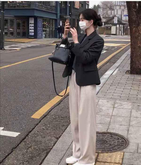 很多ins法式博主就喜欢这样简约的搭哪种潮牌品牌比较好看？（北方三四月份穿什么衣服 ）