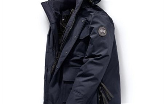发出烧毛发一样的焦臭哪种潮牌品牌比较好看？（派克服兔毛怎么辨别真假_派克服内胆兔毛怎么辨别真假 ）