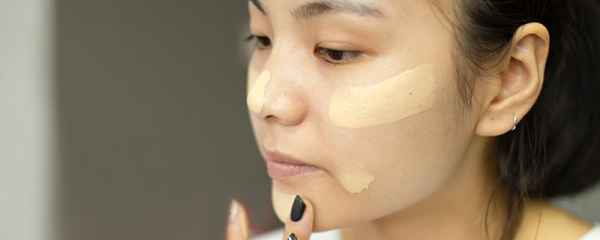 上完底妆轻轻定妆就完成了 2022秋冬潮牌新款推荐（少女式纯欲妆，斩男又斩女 ）