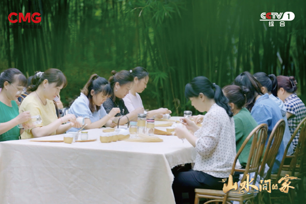 从砍竹、刮青到分丝 2022秋冬潮牌新款推荐（种田就是种风景！《山水间的家》见证乡村十年绿色蝶变）