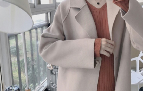 呢子大衣什么温度可以穿 冬天穿呢子好还是羽绒服好  潮牌冬季如何御寒提醒（呢子大衣什么温度可以穿 冬天穿呢子好还是羽绒服好 ）