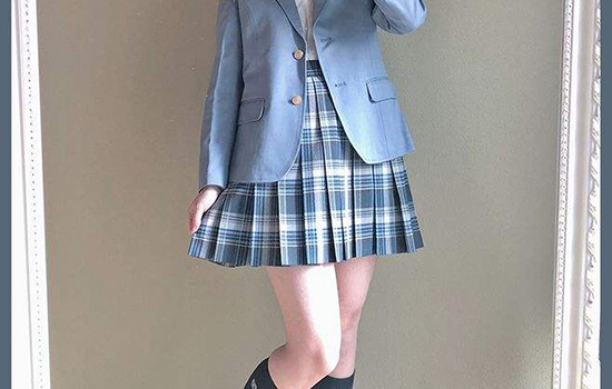 jk裙子腰围大了怎么办 JK裙和普通百褶裙有什么区别  潮牌冬季如何御寒提醒（jk裙子腰围大了怎么办 JK裙和普通百褶裙有什么区别 ）