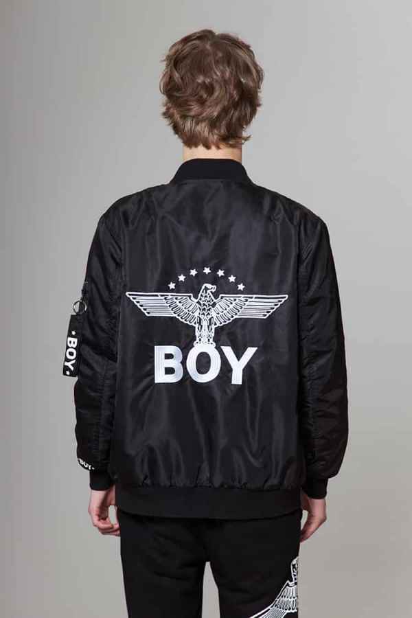  Boylondon满logo飞行夹克 近些年还蛮流行这种满logo的设计 2022秋冬潮牌新款推荐（boyLondon飞行夹克有哪些 这几款可以放心买买买 ）