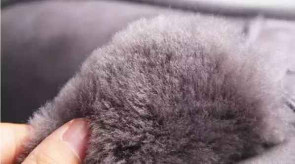 雪地靴怎么穿好看 雪地靴明明是很时髦的  2022秋冬潮牌新款推荐（雪地靴怎么穿好看 雪地靴明明是很时髦的 ）