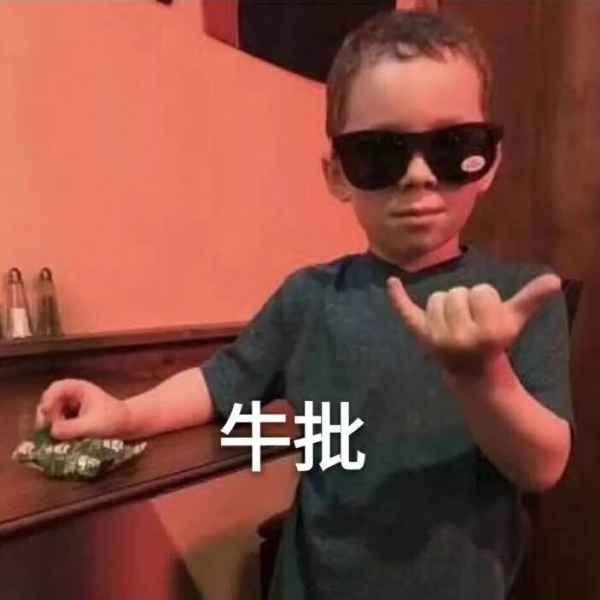 是穿大衣和阔腿裤的流行季 2022秋冬潮牌新款推荐（今年女生秋冬流行穿什么裤子 别再穿打底裤了现在流行阔腿裤 ）