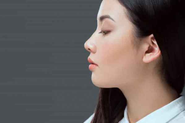 女生秋天怎么搭配衣服 会叠穿的女生衣品都不会太差哦 哪种潮牌品牌比较好看？（女生秋天怎么搭配衣服 会叠穿的女生衣品都不会太差哦 ）