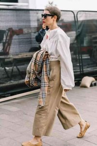 秋冬选衣一定要大点再大一点 2022秋冬潮牌新款推荐（女生秋天怎么穿衣服好看 秋冬选衣一定要大点再大一点 ）