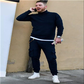 工装裤配什么衣服 入秋出行只对工装裤爱不惜手  潮牌冬季如何御寒提醒（工装裤配什么衣服 入秋出行只对工装裤爱不惜手 ）