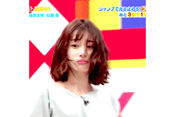  一个 最近沉迷在十元女士美貌中无法自拔  2022秋冬潮牌新款推荐（空气刘海怎么剪才好看 你知道它是撩汉发型第一名么 ）