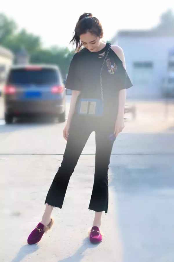 2018春季流行什么女鞋 这几款女鞋不容错过  潮牌冬季如何御寒提醒（2018春季流行什么女鞋 这几款女鞋不容错过 ）
