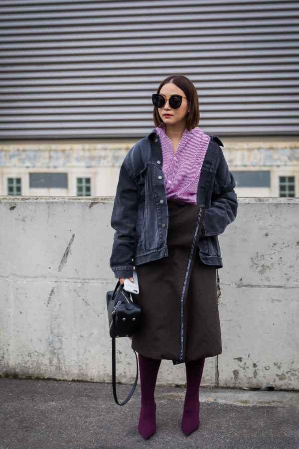  袜子靴 搭配羽绒服 冬天御寒保暖可少不了羽绒服哦 潮牌冬季如何御寒提醒（袜子靴怎么搭配 承包你一整年的时髦 ）