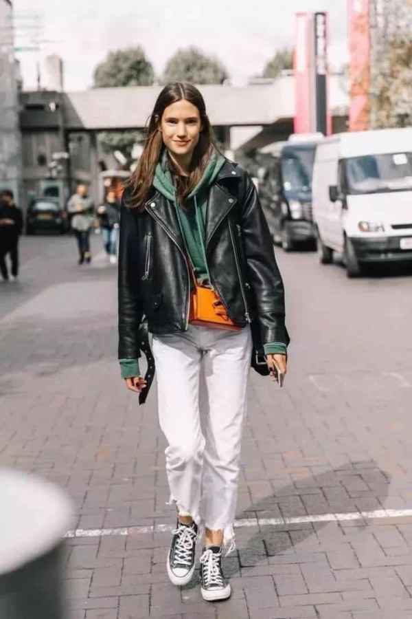 开衫也可以和连帽衫撞出这么出彩的look哪种潮牌品牌比较好看？（卫衣怎么搭配好看 多种卫衣款式穿衣搭配 ）