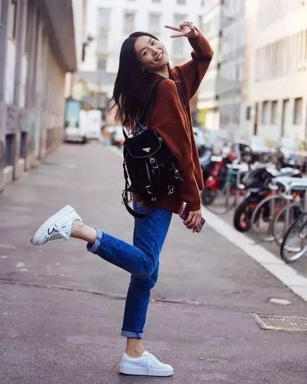 阔腿裤更是猪猪女孩的福音 2022秋冬潮牌新款推荐（今年什么颜色最火爆 焦糖色穿搭 ）