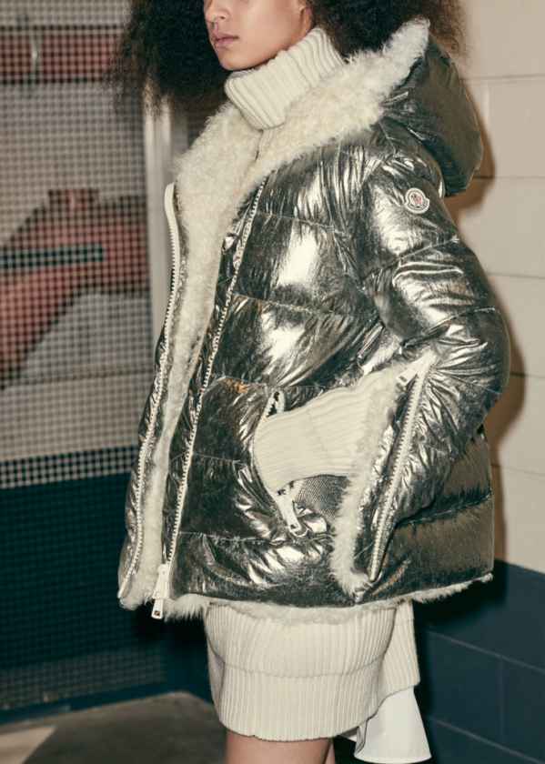  Moncler Women Fall-Winter 2017/18 Collection： 蒙口（Moncler）的2017新款已上市 潮牌冬季如何御寒提醒（Moncler是什么牌子 来自法国的「羽绒之王」 ）