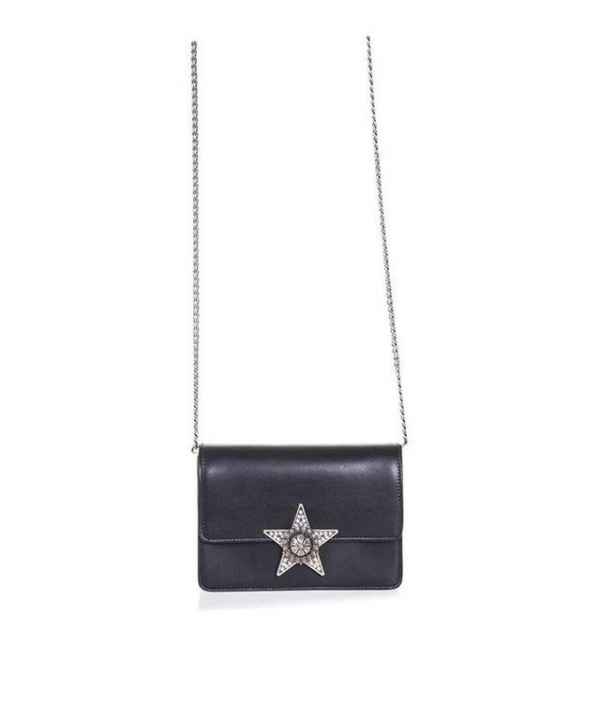  Louis Vuitton1 单肩包 pouch 手袋包 pouch手拿包包型简单 2022秋冬潮牌新款推荐（2017流行什么款式的女包 十款手拿包最提升腔调 ）