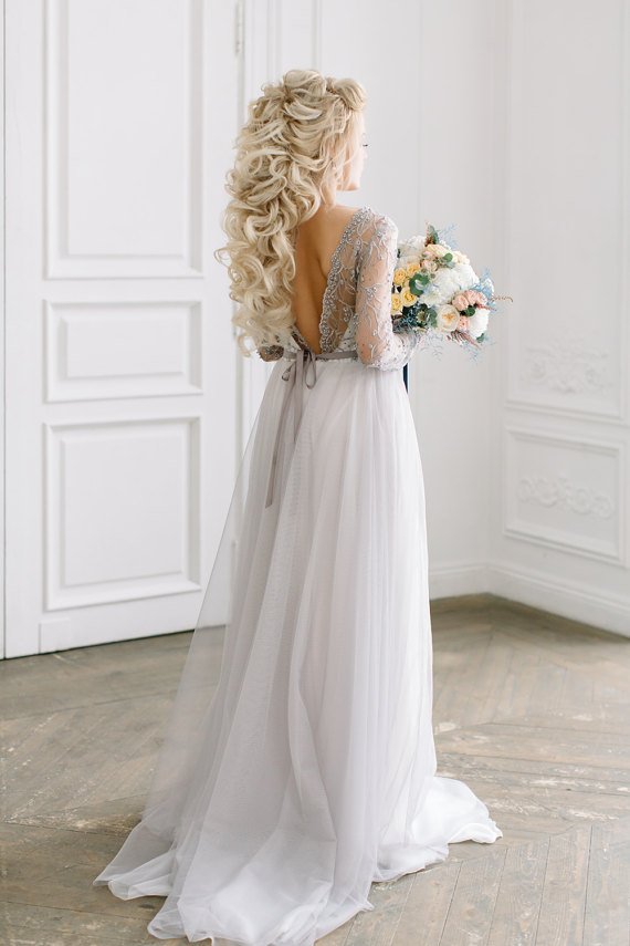  Bridal Garden Studio 来自**斯圣彼得堡的 Julia 透过旅行获得设计养分 潮牌冬季如何御寒提醒（小众婚纱品牌 让你发掘婚纱的更多可能性 ）