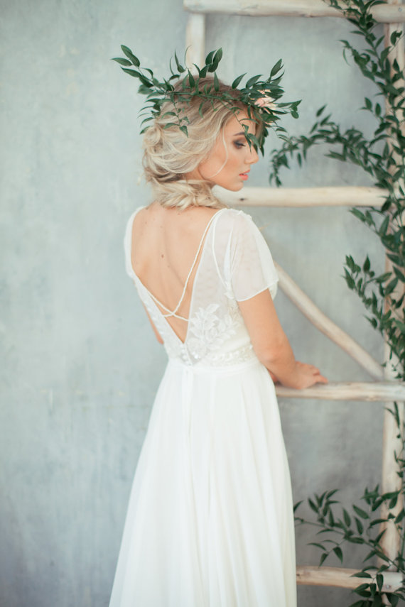  Bridal Garden Studio 来自**斯圣彼得堡的 Julia 透过旅行获得设计养分 潮牌冬季如何御寒提醒（小众婚纱品牌 让你发掘婚纱的更多可能性 ）
