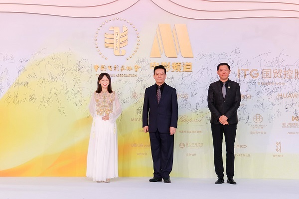 今年国庆播出的大火古代探案悬疑剧《唐朝诡事录》中 潮牌冬季如何御寒提醒（岳丽娜受邀出席金鸡奖红毯出品人身份获业内认可）
