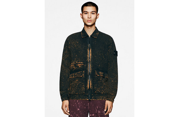喜欢的朋友们可直接前往 Stone Island 精品店逛逛！ 哪种潮牌品牌比较好看？（石头岛全新春夏 COTTON RIPSTOP OFF-DYE OVD 系列公布）