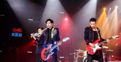 邹明轩变大Boss，郭子凡为此男扮女装！春春再放大招，能否绝地反击？ 潮牌冬季如何御寒提醒（邹明轩变大Boss，郭子凡为此男扮女装！春春再放大招，能否绝地反击？）