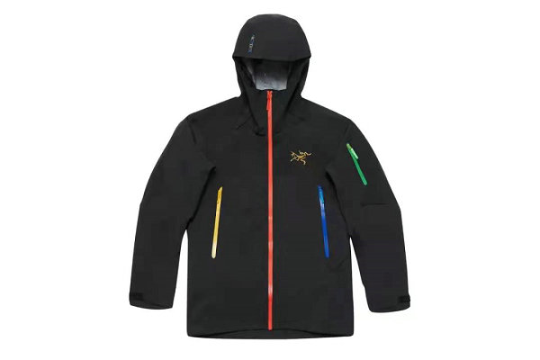  始祖鸟 Arc’teryx 全新 Rush Jacket 滑雪服 目前已在始祖鸟精品店开售哪种潮牌品牌比较好看？（始祖鸟 Arc’teryx 全新 Rush Jacket 滑雪服释出）